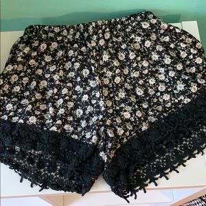Cute flower shorts